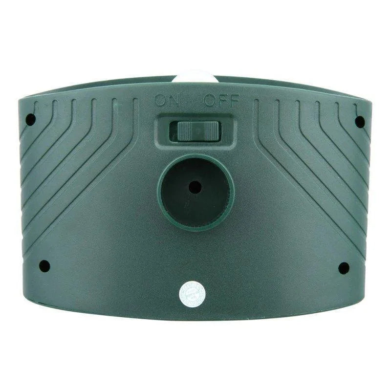 Solar Powered Ultrasonic Deer Repeller – Pack of 4 Outdoor Pest Control
