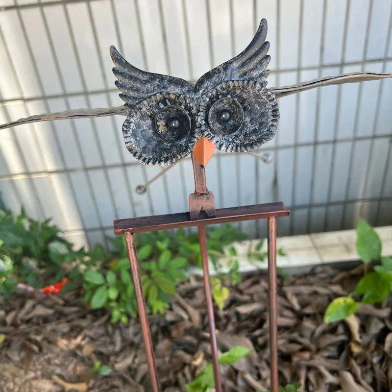 Metal Bird Garden Sculpture – Outdoor Patio Wind Spinner Art Decoration
