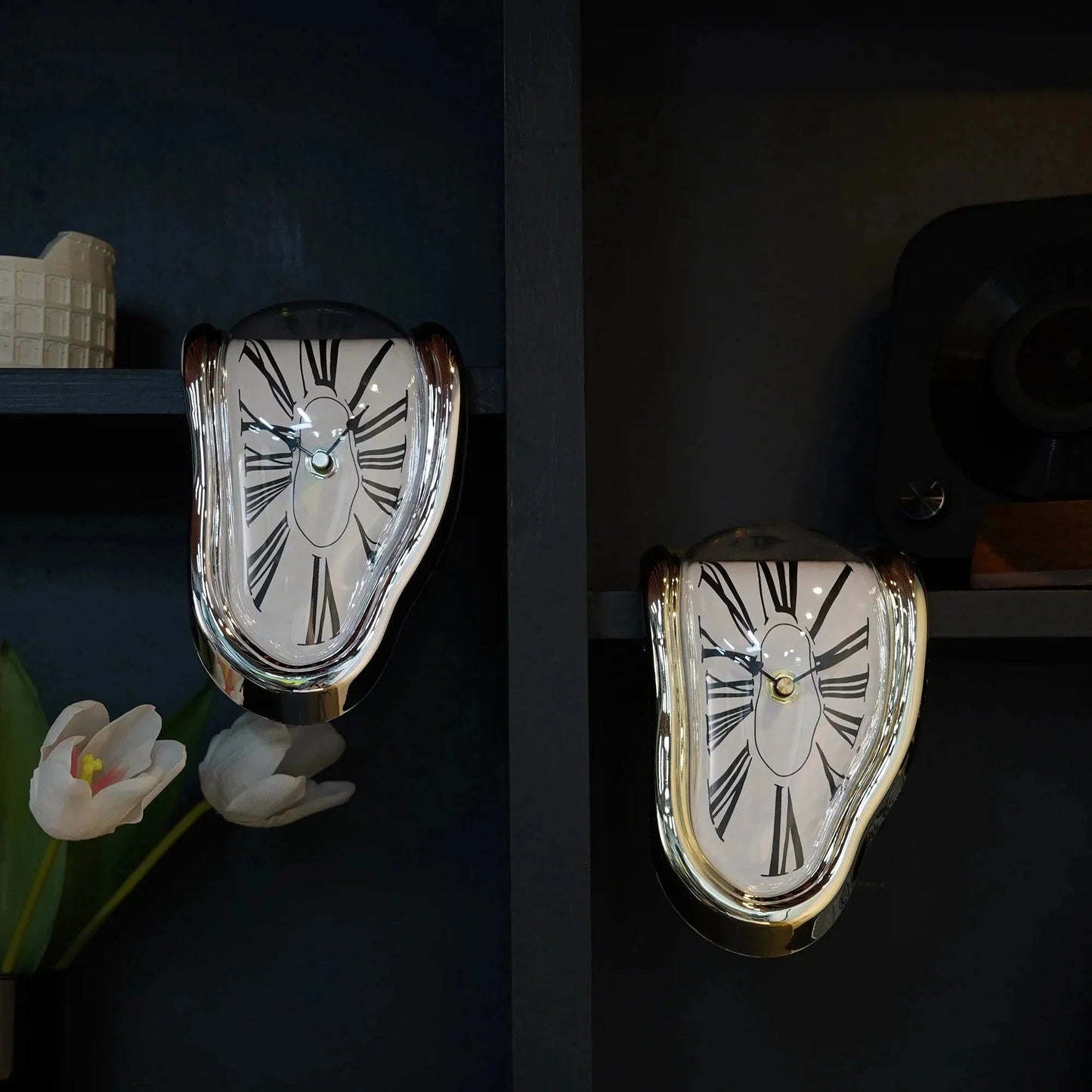 Salvador Dali Melting Clock – Surreal Decorative Desk Clock Replica
