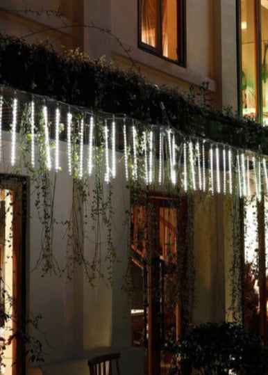 LED Dripping Icicle String Lights – Indoor & Outdoor Christmas Fairy Lights