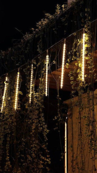 LED Dripping Icicle String Lights – Indoor & Outdoor Christmas Fairy Lights