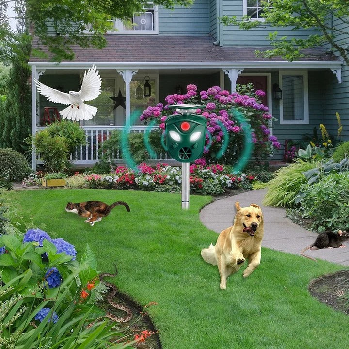 360° Solar Ultrasonic Animal Repeller – All-Direction Outdoor Pest Deterrent