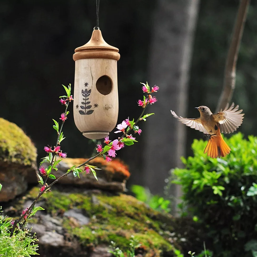 Wooden Hummingbird House – Handcrafted Outdoor Garden Bird Nesting Box